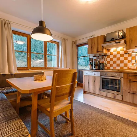 Bidner, Apartamento Tux